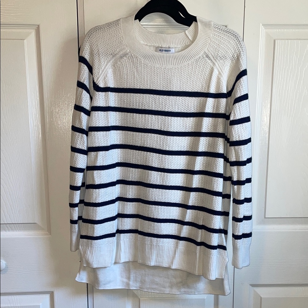 Old Navy White and Navy Striped Crewneck Sweater